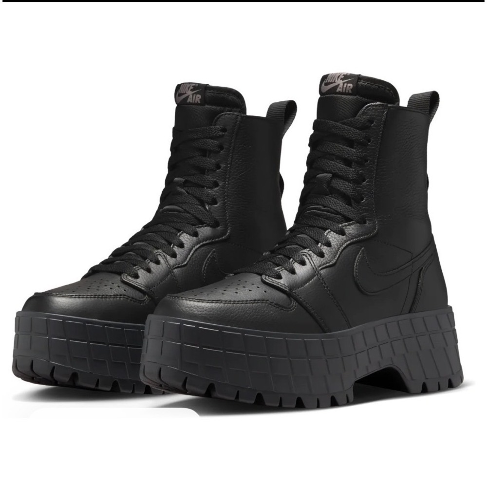 Nike Jordan Brooklyn Womens Boots Triple Black Platform FJ5737-001 Size 10 - Picture 1 of 6